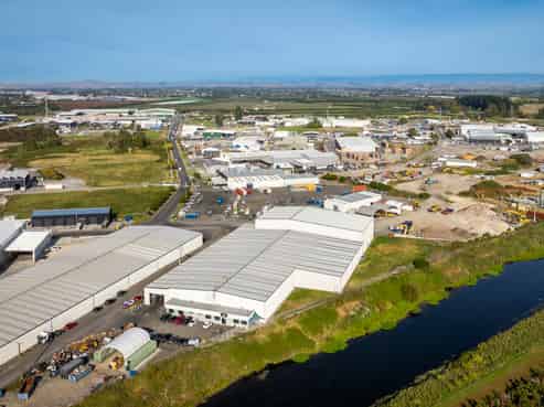 Large 6186m² Whakatu Warehouse