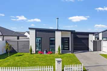 24 Greengrass Crescent, Kaiapoi