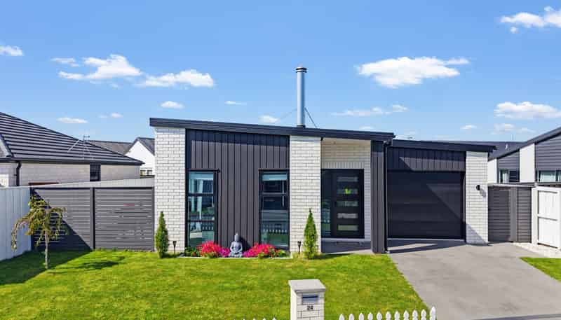 24 Greengrass Crescent, Kaiapoi