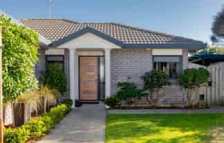 19 Katerini Grove, Papamoa