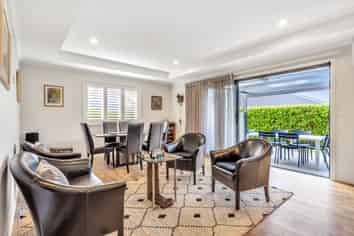 15 Piwakawaka Drive, Stoke