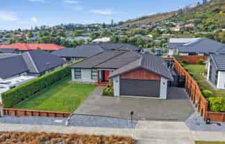 15 Piwakawaka Drive, Stoke