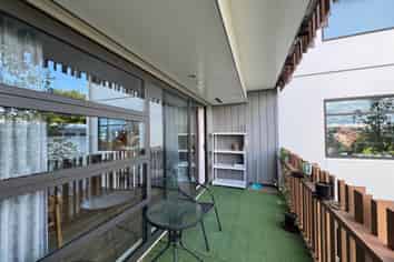 307/22 Library Lane, Albany