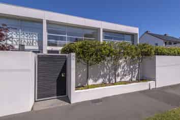 12 Holly Road, Saint Albans