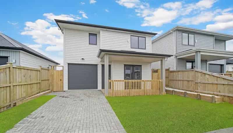 27 Woven Place, Karaka