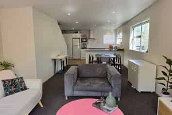 35 Whitmore Street, Edgeware