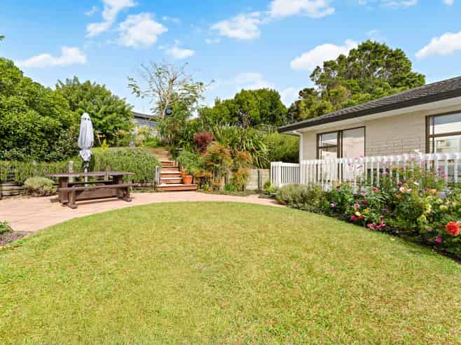 51 Redwing Street, Browns Bay