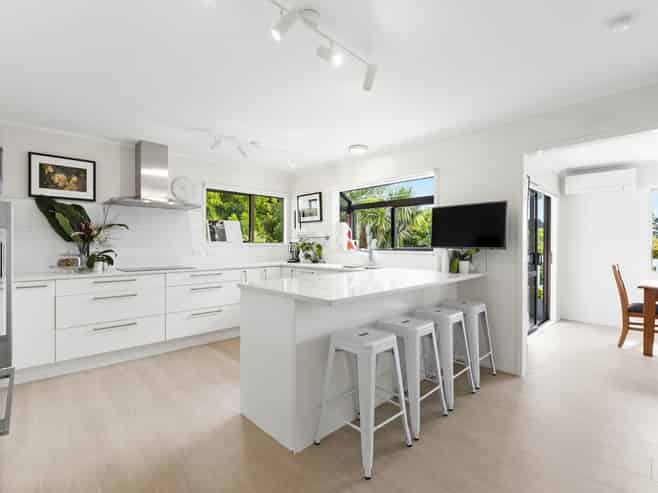 51 Redwing Street, Browns Bay