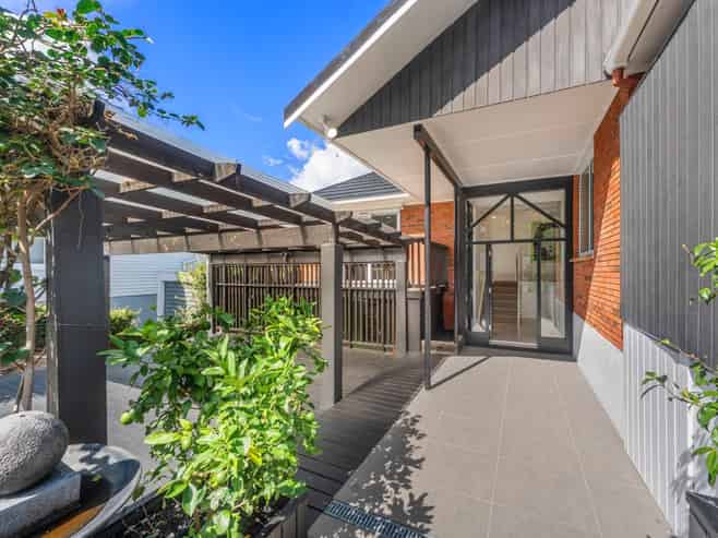85 Exmouth Road, Northcote