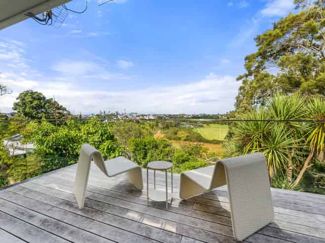 85 Exmouth Road, Northcote