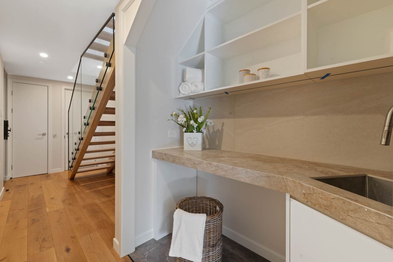 Lucky Last – Contemporary Bays Living – pohled 5