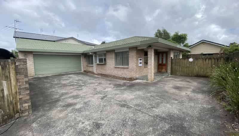 2/5 Campbell Place, Papakura