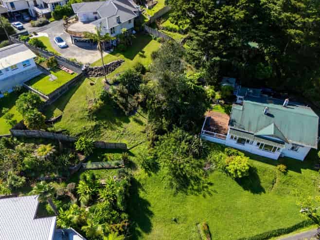 41B Riverside Drive, Riverside