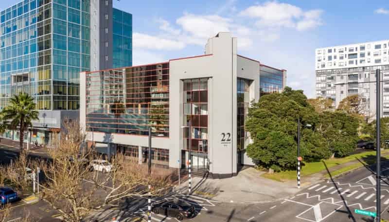 22  Amersham Way, Manukau