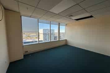 Close to Manukau Courts & Mall – 747sqm