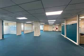 Close to Manukau Courts & Mall – 747sqm