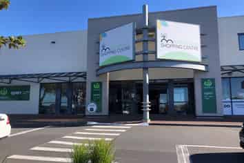 Retail for Lease – Meadowbank Mall