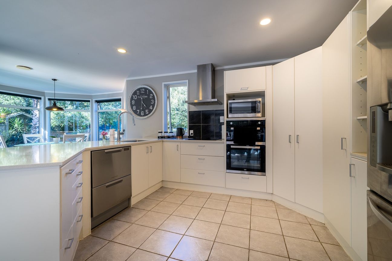 Future Opportunity, Family Luxury, Prime Cambridge Position - Bild 4