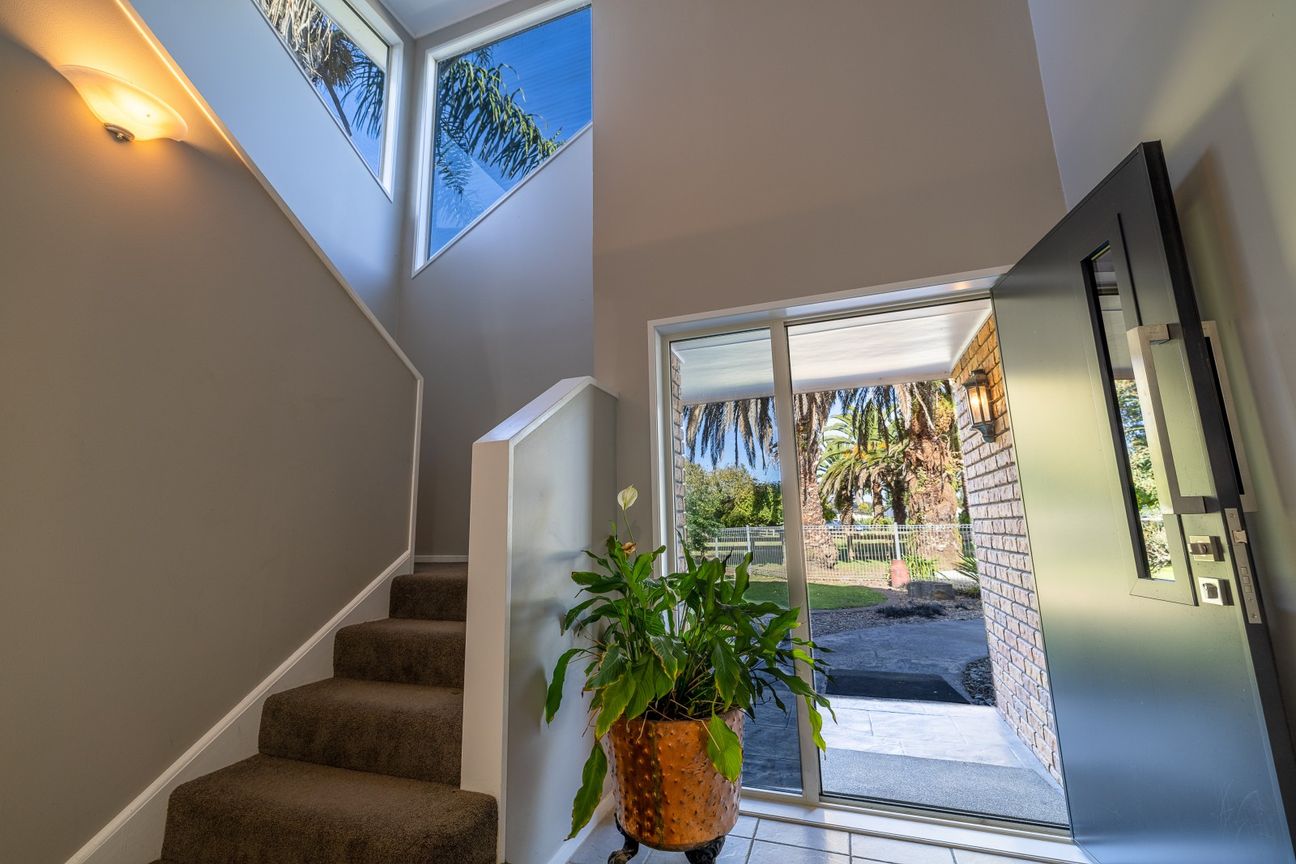 Future Opportunity, Family Luxury, Prime Cambridge Position - Bild 6