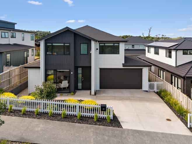 28 Longshore Drive, Long Bay