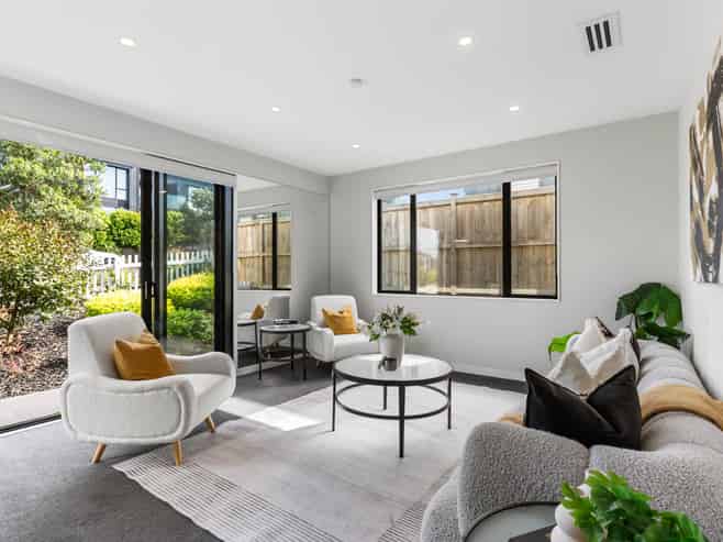 28 Longshore Drive, Long Bay