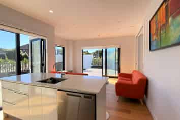 G03/74 Anzac Street, Takapuna