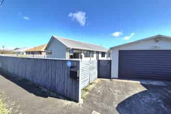 2 Freyberg Street, Waterloo