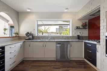 23 Gilbass Avenue, Hamilton Lake