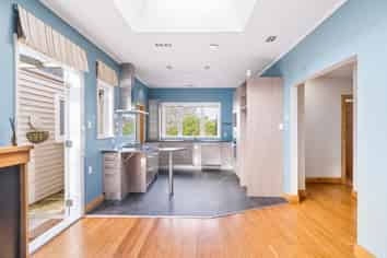 4 Omar Street, Khandallah