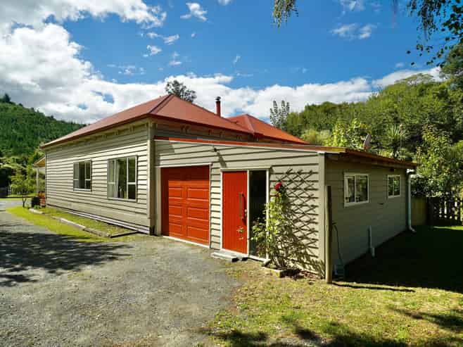 915 Waiwhero Road, Ngatimoti