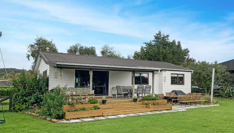 437 Tararua Road, Levin