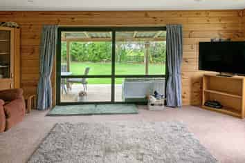 437 Tararua Road, Levin