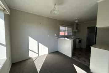 2/225 Annesbrook Drive, Wakatu