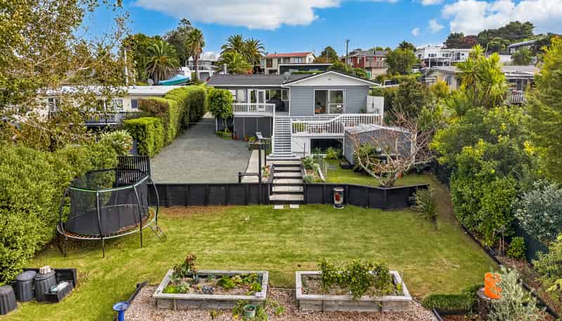 29 Brigitte View, Snells Beach