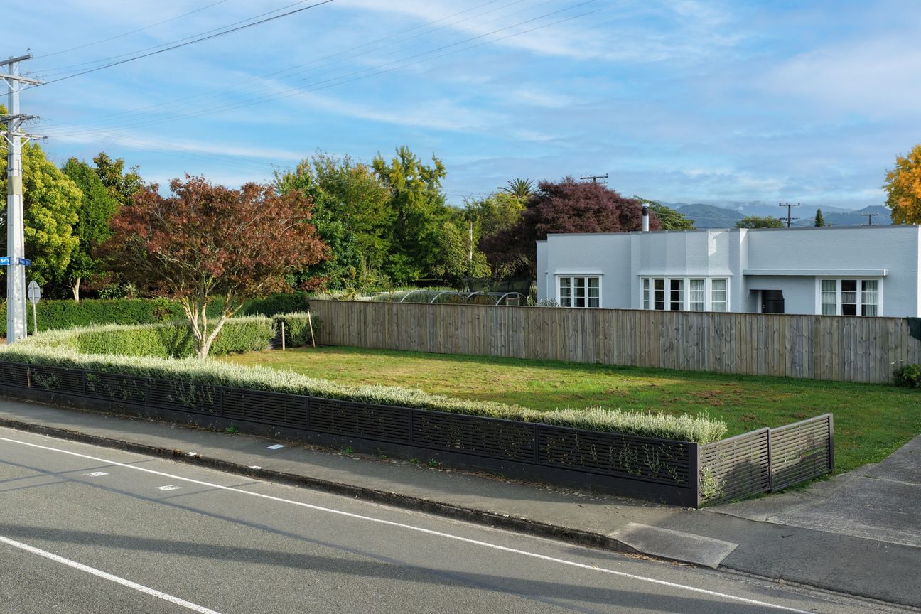 Rare Sunny Corner Section for Sale in Motueka - Ansicht 2