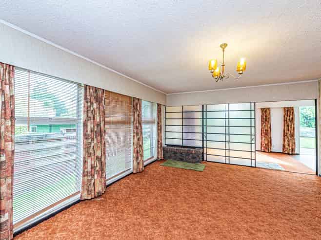 96 Great North Road, Saint Johns Hill