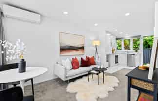 2/67a Second Avenue, Kingsland