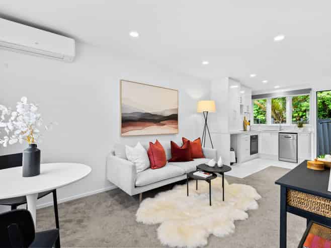 2/67a Second Avenue, Kingsland