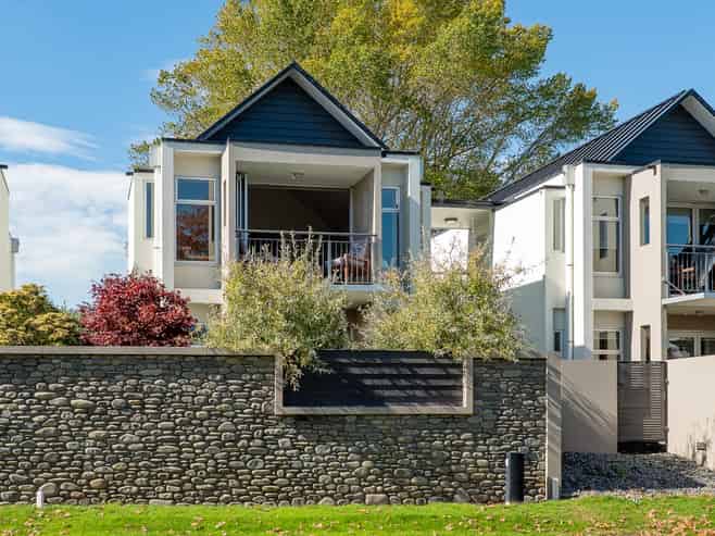 8/6 Harts Creek Lane, Clearwater, Northwood