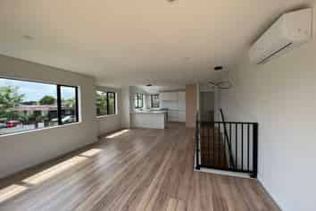 20A Pipitea Place, Massey