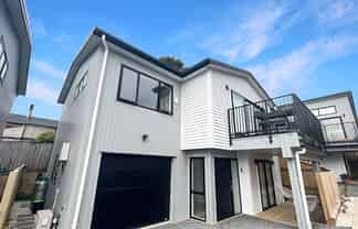 20A Pipitea Place, Massey