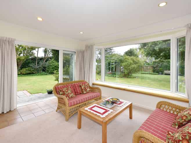 98 Brookside Terrace, Bryndwr