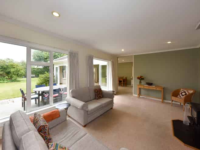 98 Brookside Terrace, Bryndwr