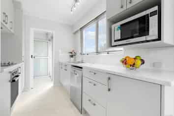 12 Stanniland Street, Sunnyhills