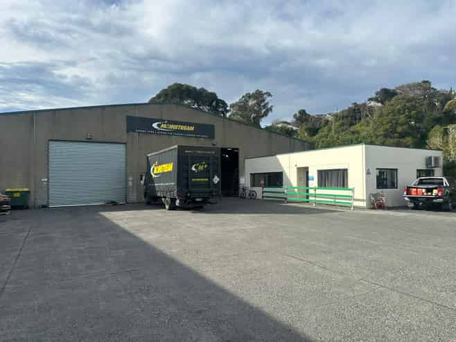 Quality Industrial with Excellent Yard/Parking
