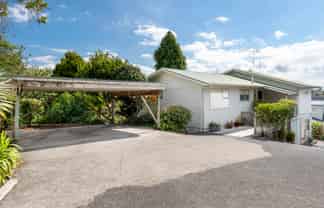 1/23 Holt Avenue, Torbay