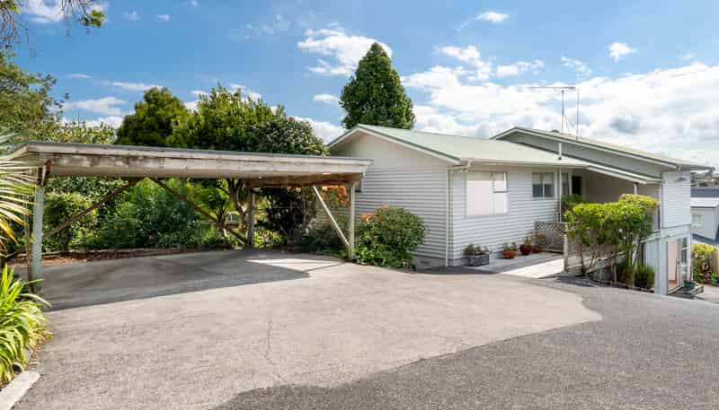 1/23 Holt Avenue, Torbay