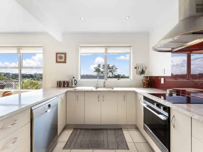 1/23 Holt Avenue, Torbay