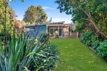 2a Wouldbank Way, Welcome Bay