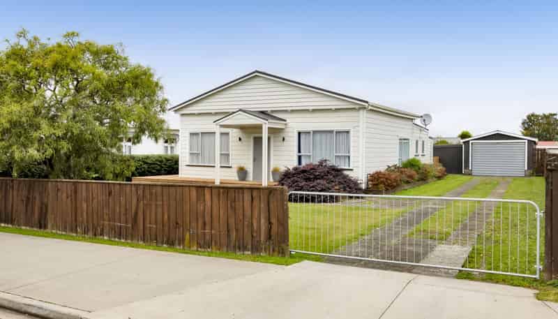 81 Fenton Street, Stratford